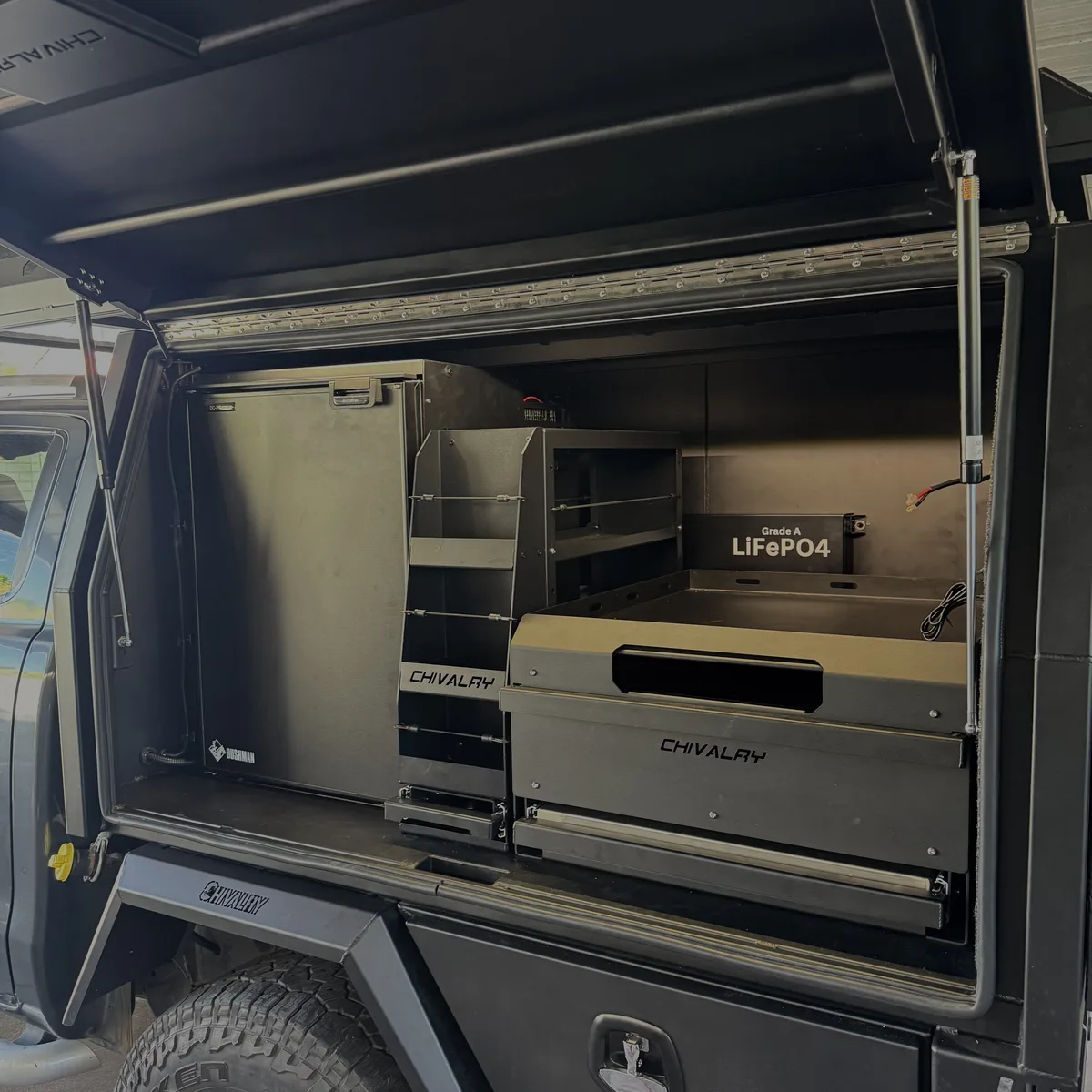Chivalry drawer system with LiFePO4 battery in ute tray